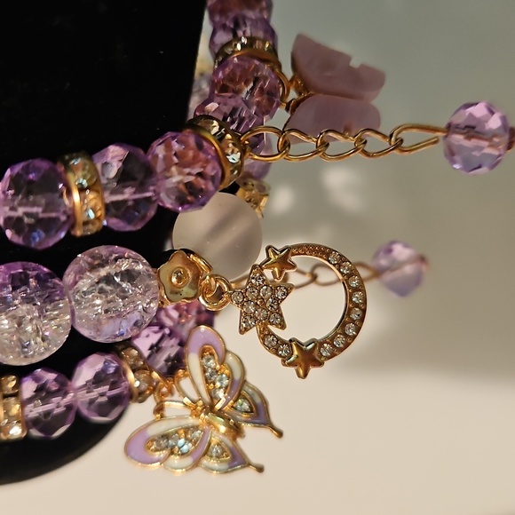 3 Butterfly & Stars Charms On Purple Crystals & Glass Beads Stretch Bracelets. - Picture 3 of 5
